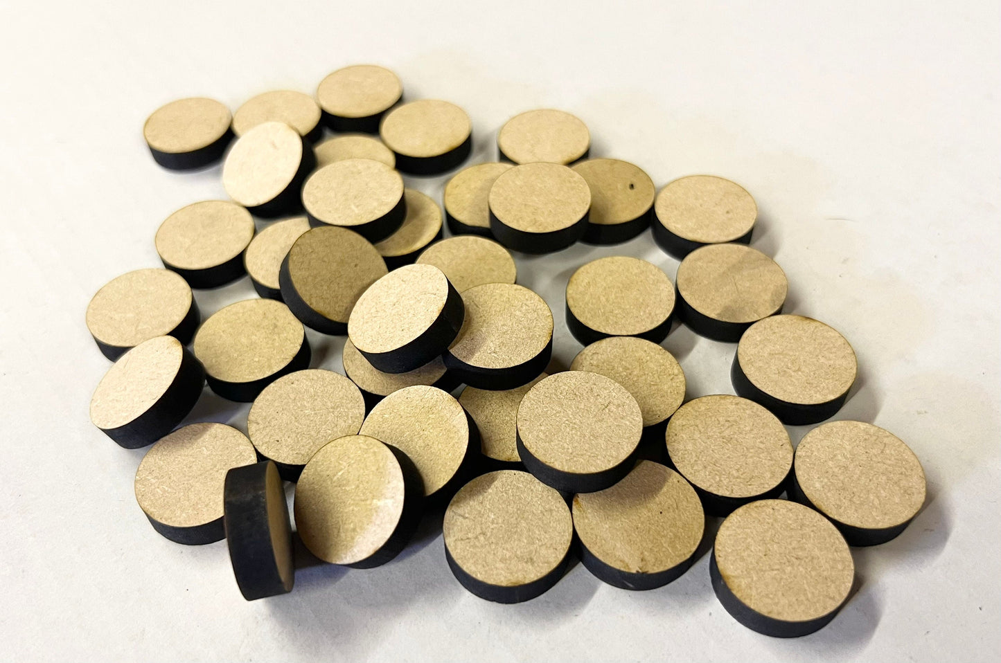 Wooden 6mm MDF Confetti Shapes - Arts and Crafts - Wedding - Christmas - Party - Crafting - Scrapbook - Circles - Stars - Hearts