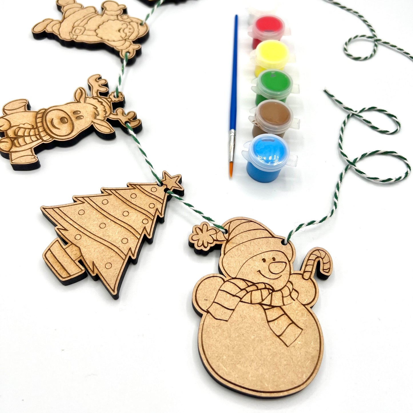 Christmas Paint your Own Bunting - Children's Christmas decorations - Wooden Christmas Bunting - Kids Craft Bunting - Christmas Gift - MDF