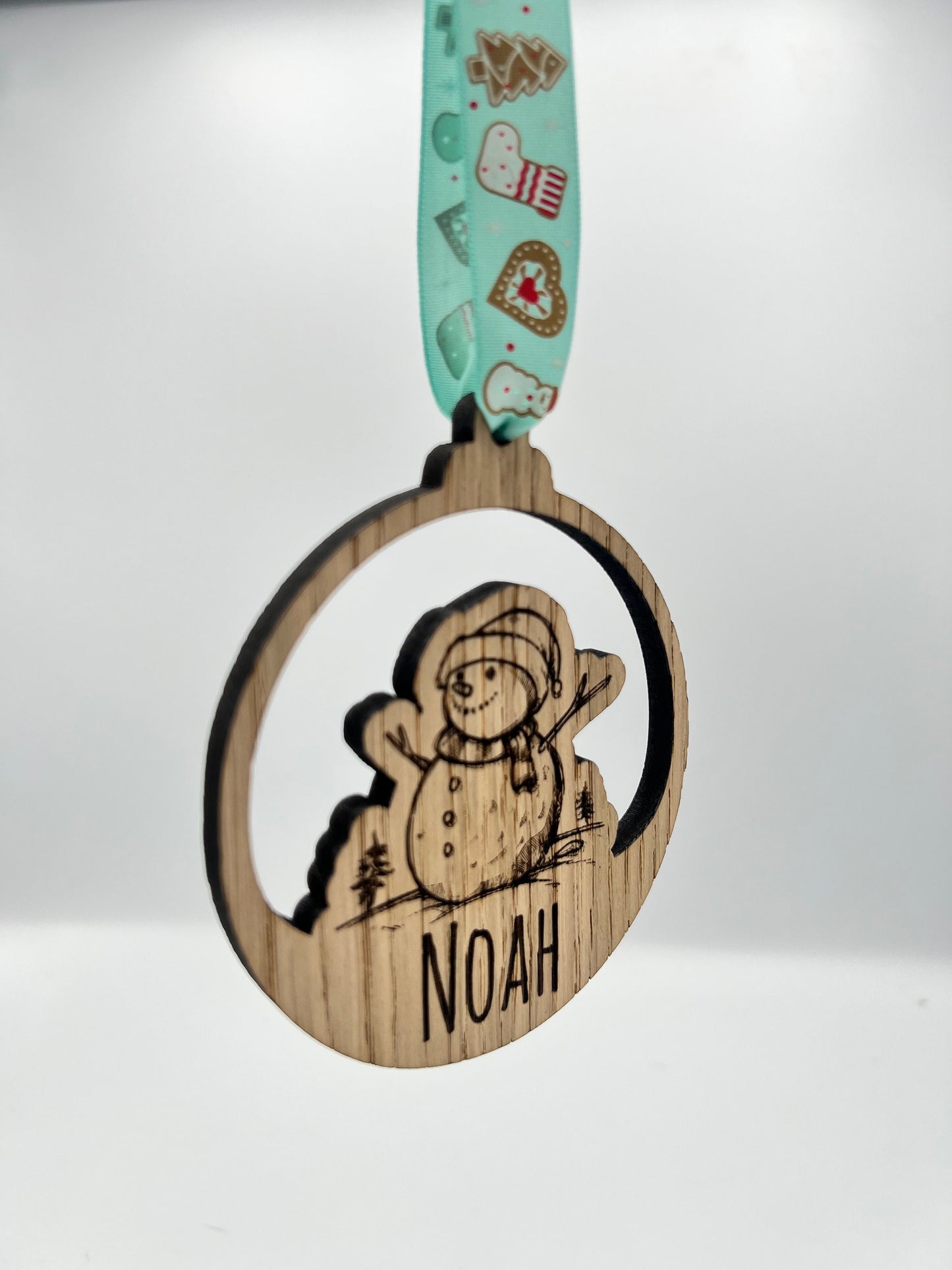 Christmas Personalised snowman Bauble Christmas Tree Decoration - Christmas Bauble - Christmas Present - Christmas decor - Gift idea