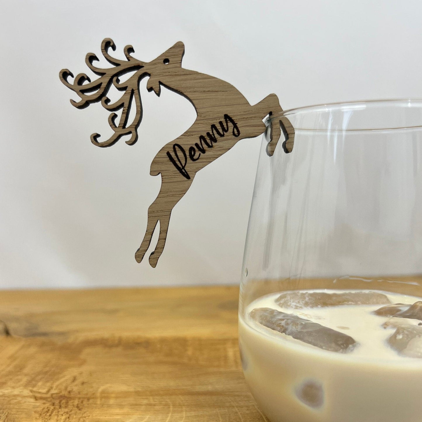 Hanging Reindeer Table Names for glasses